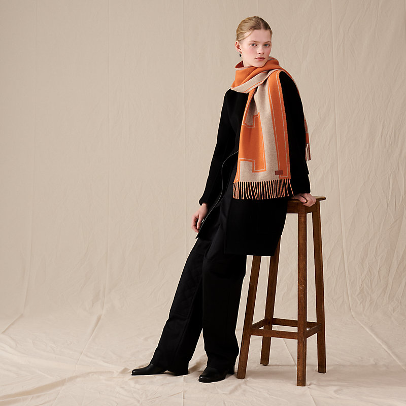 Casaque Clefs de H scarf - Grey | Hermès UK